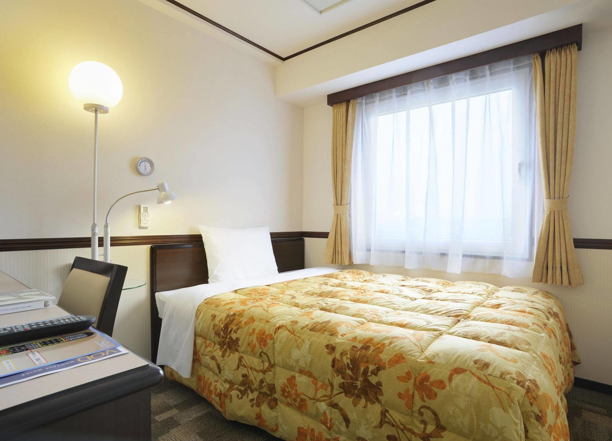 Toyoko Inn Kagoshima Temmonkan No 1 Buitenkant foto
